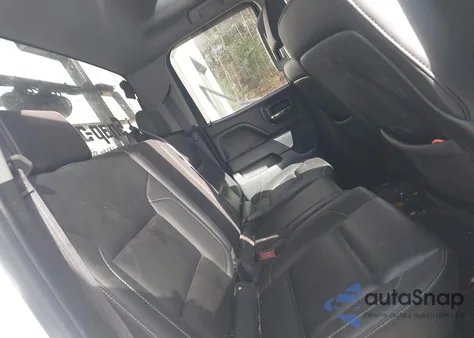 2015 Chevrolet Silverado 1500 2Lt z USA, uszkodzony, nr VIN 1GCVKREC2FZ265904